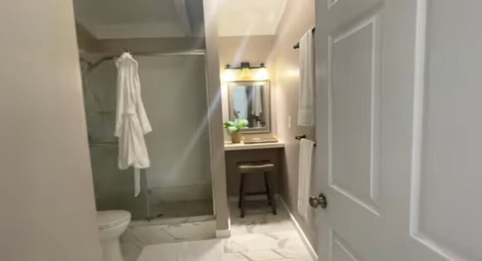 Guest Bath- Stackable Washer/Dryer to be placed by mirror/vanity - 45-185 Lilipuna Rd