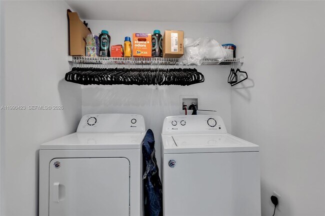 Building Photo - 4242 NW 2nd St