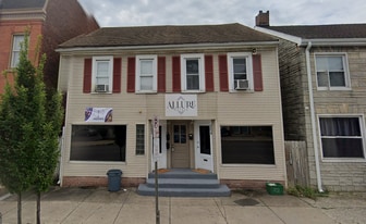 Front Entrance - 564 W Market St