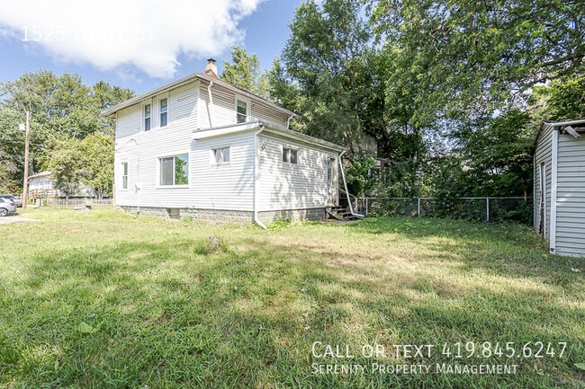 Building Photo - 1525 White St.
