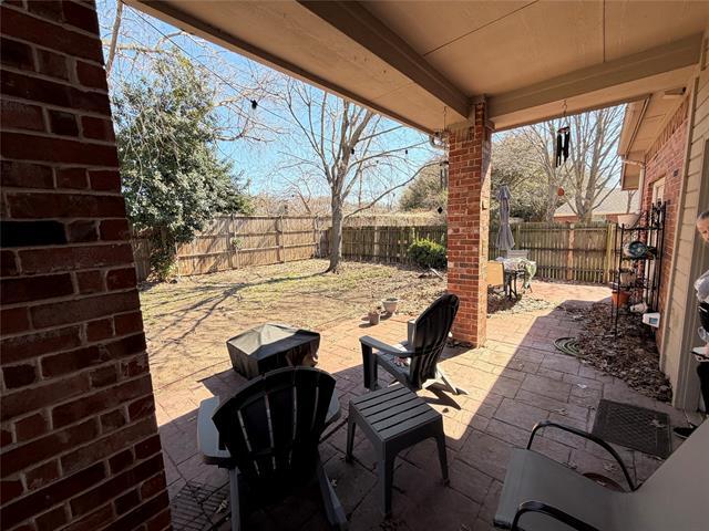 Building Photo - 703 Chandler Ct