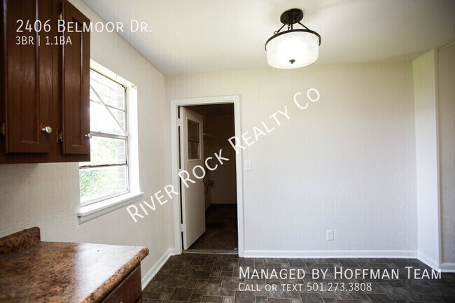 Building Photo - 2406 Belmoor Ave