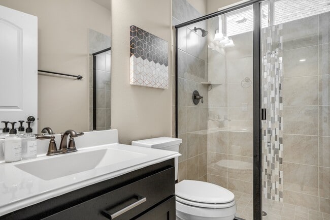 Building Photo - 4809 Latour Ln