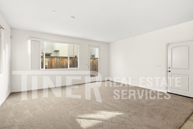 Building Photo - 3786 Samuelson Way