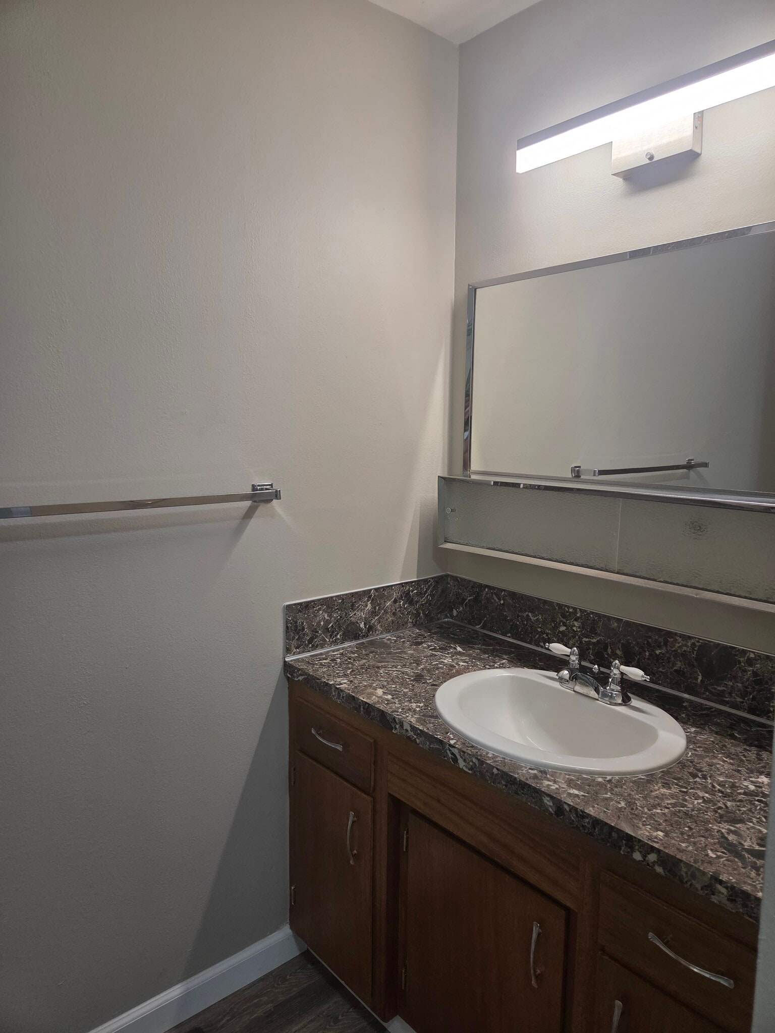 Full Bath - 7002 1/2 Maclaren Way