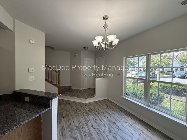 Building Photo - 2709 Church View Ln