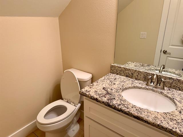 Building Photo - 210 Belleville Dr