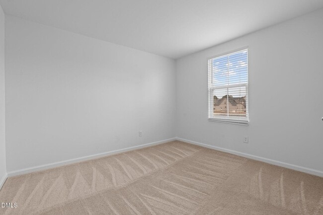 Building Photo - 27 Bird Dog Dr