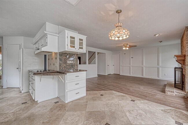 Building Photo - 2831 Pecan Ridge Dr