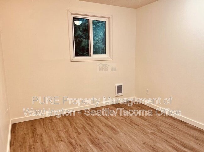 Building Photo - 6313 151st St NW