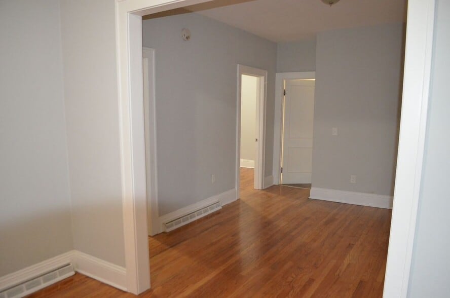 Building Photo - 113 15th St