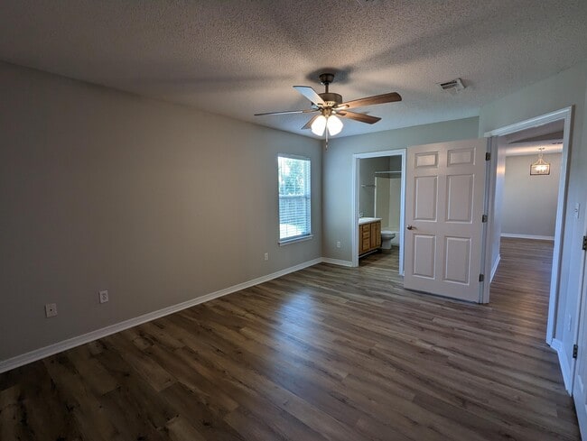 Building Photo - 1812 Brick Cir