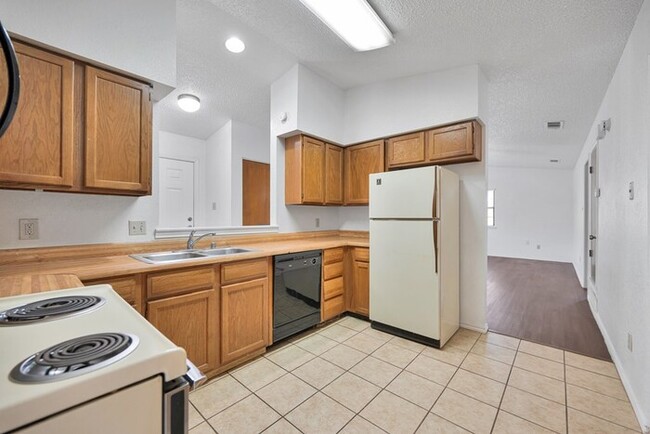 Building Photo - 4503 Fairgate Dr