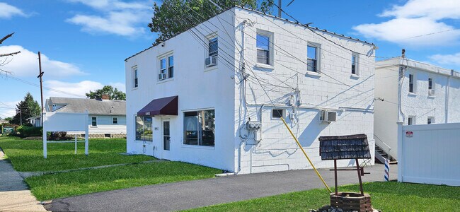 Building Photo - 1001 N Black Horse Pike