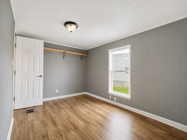 Building Photo - 1508 Darden Dr