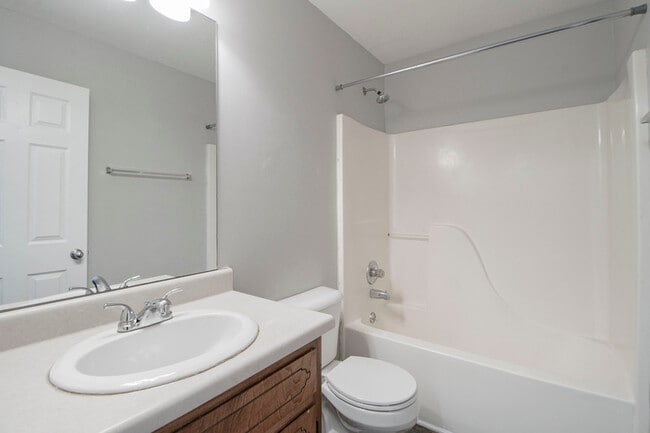 Building Photo - 363 Peabody Dr