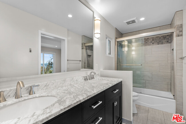Building Photo - 1540 Marlay Dr