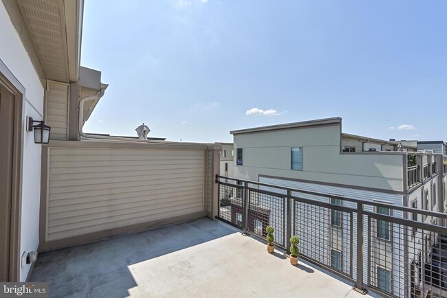 Building Photo - 4808 Garden View Ln