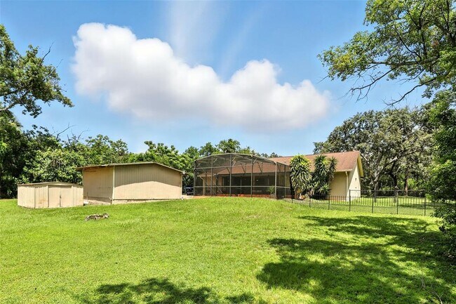 Building Photo - 7708 Eden Park Rd
