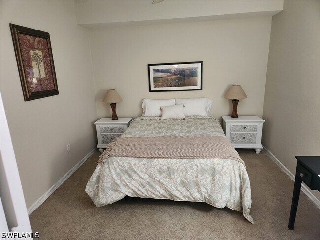 Building Photo - 8085 Celeste Dr