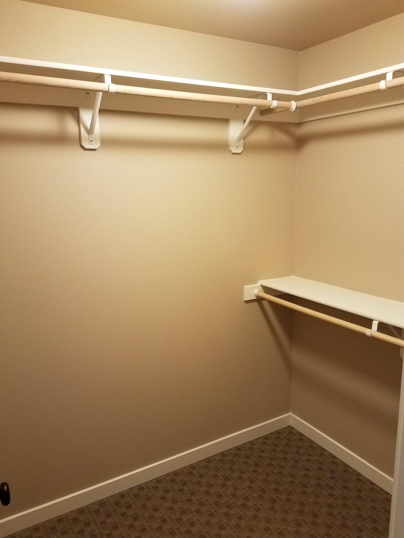 Building Photo - 3532 Hepburn St NE