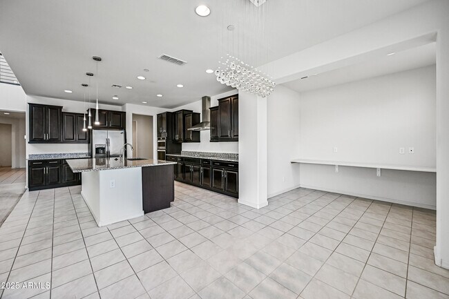 Building Photo - 9648 E Timpani Ln