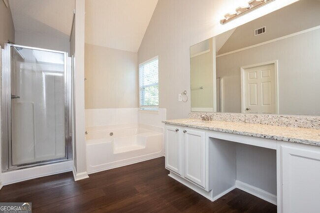 Building Photo - 4631 Glider Cir