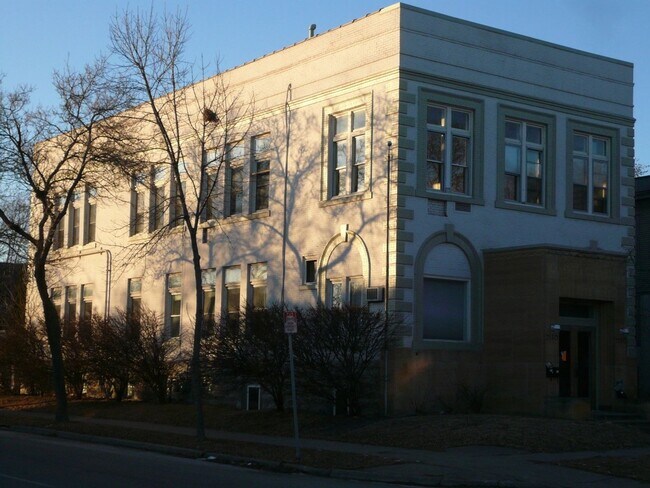 Building Photo - Pillsbury