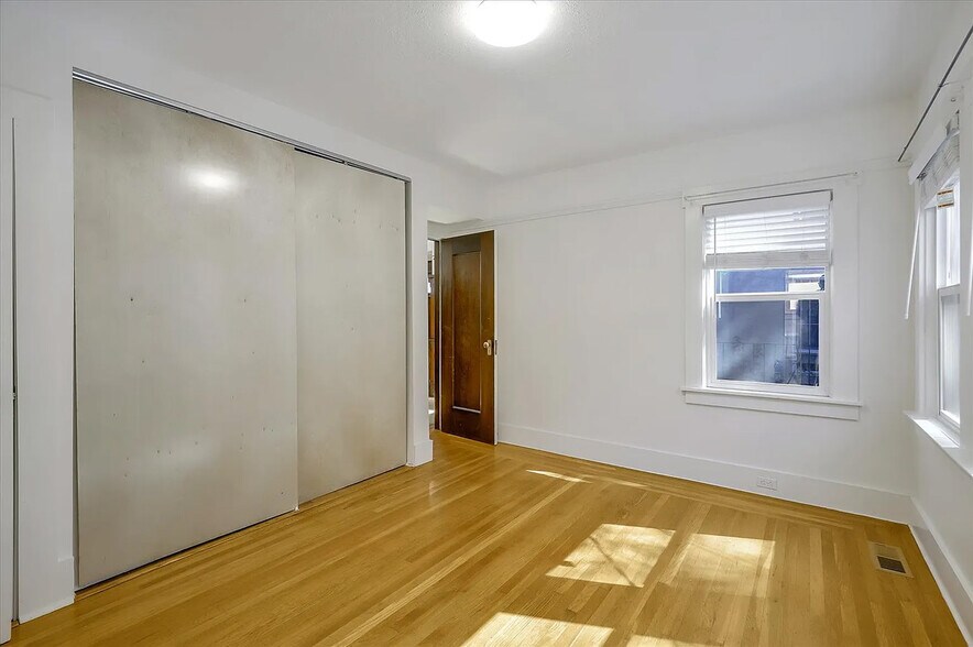 Building Photo - 27 Westall Ave