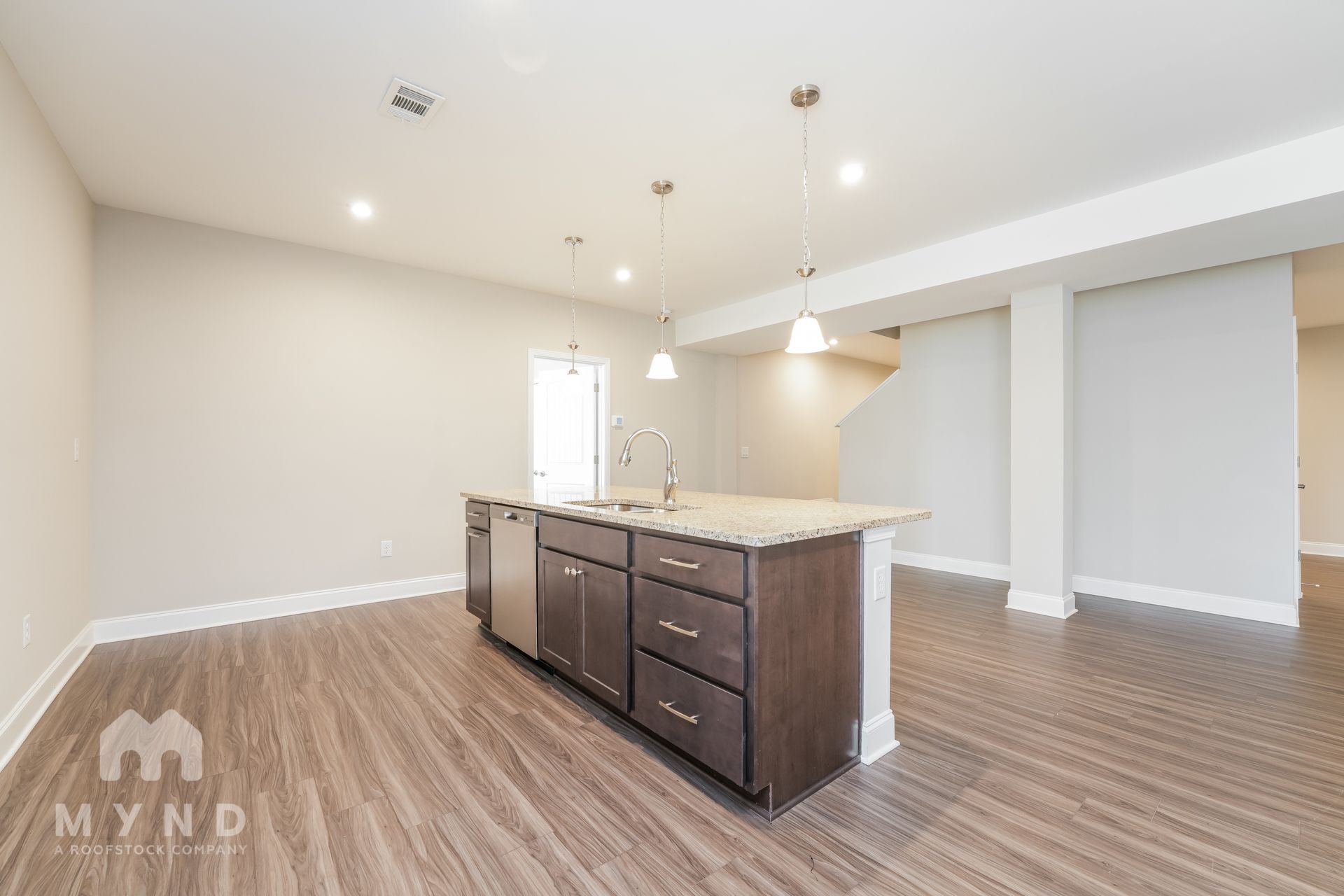 Building Photo - 584 Michigan Cir