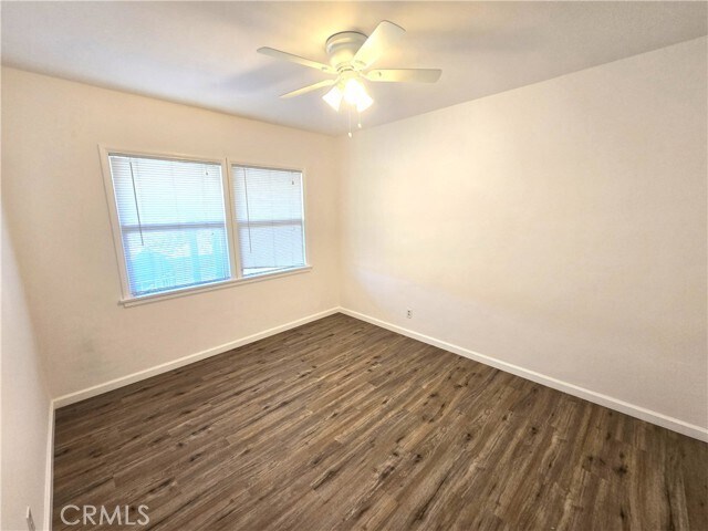 Building Photo - 662 W Glenoaks Blvd