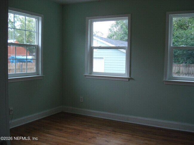Building Photo - 4776 Cardinal Blvd