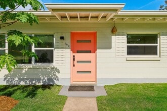 Building Photo - 1601 Triangle Ave