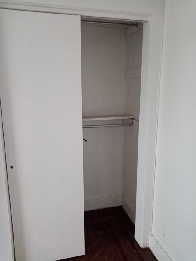 Building Photo - 288 Montgomery St