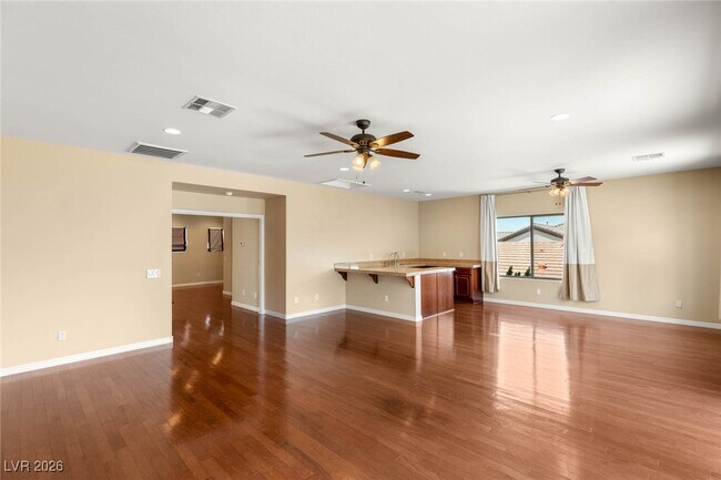 Building Photo - 17 Morninglow Pass