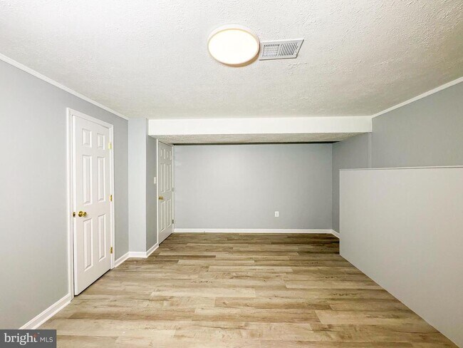 Building Photo - 9206 Lorelei Ct