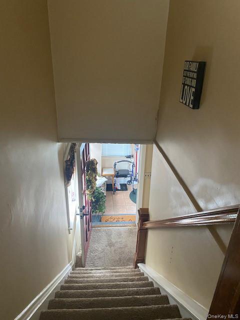 Building Photo - 994 Pacific St