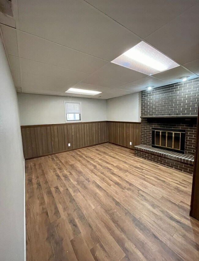 Building Photo - 2525 N Bleckley St