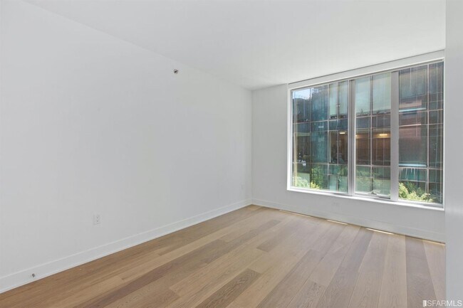Building Photo - 201 Folsom St
