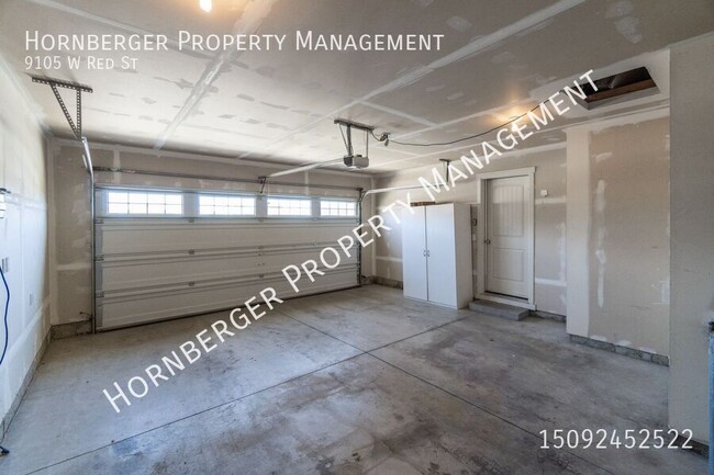 Building Photo - 9105 W Red St