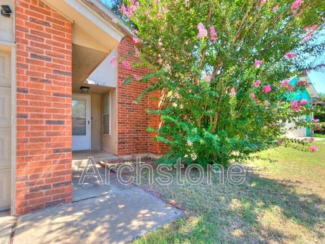 Building Photo - 5216 Coble St