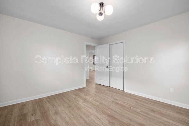 Building Photo - 1503 Wexford Ave