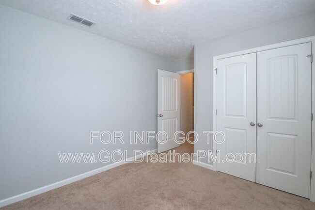 Building Photo - 3365 Tourmaline Dr
