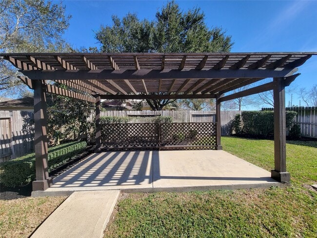 Building Photo - 21123 Amber Crossing Dr