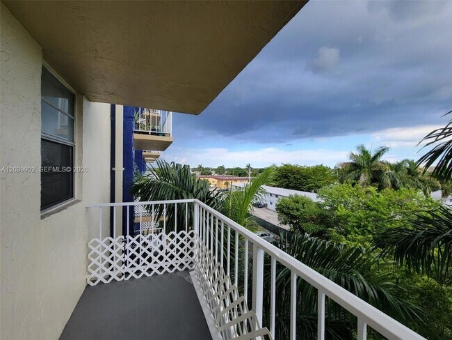 Building Photo - 4550 NW 9th St