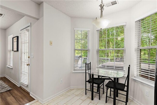 Building Photo - 1700 English Ivey Ln