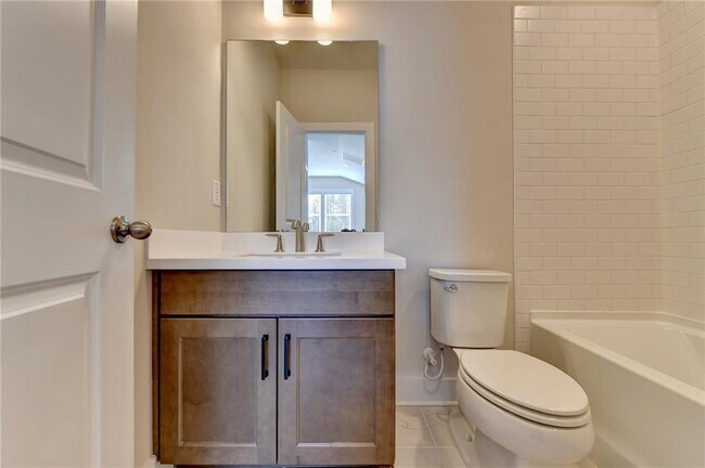 Building Photo - 1241 Waldon Xing