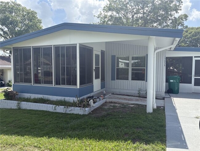 Building Photo - 1503 Peachtree Ln