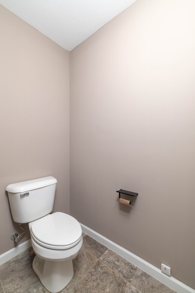 Building Photo - 2715 Honey Hill Rd