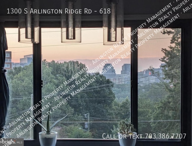 Building Photo - 1300 S Arlington Ridge Rd